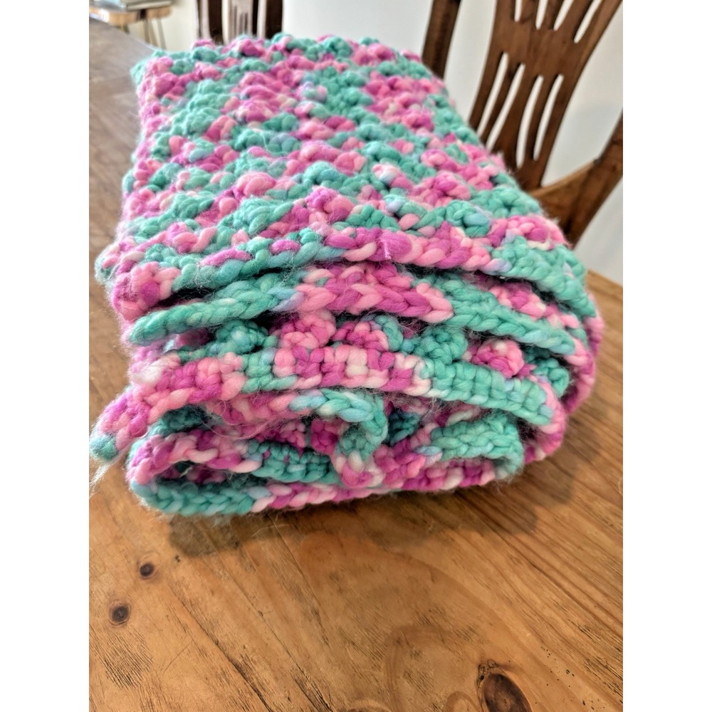 Handmade Chunky Crochet Blanket Pink Mint & Lavander Puff Stitch Throw 47x32 - Picture 7 of 7